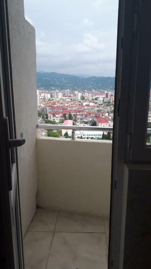 VIP Apartment 1 at Gorgiladze 118 Batoemi Buitenkant foto
