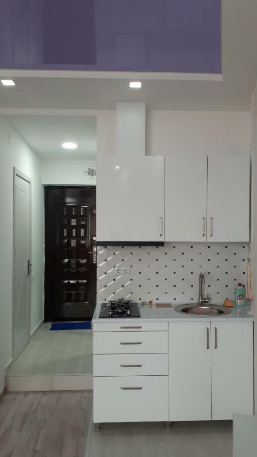 VIP Apartment 1 at Gorgiladze 118 Batoemi Buitenkant foto